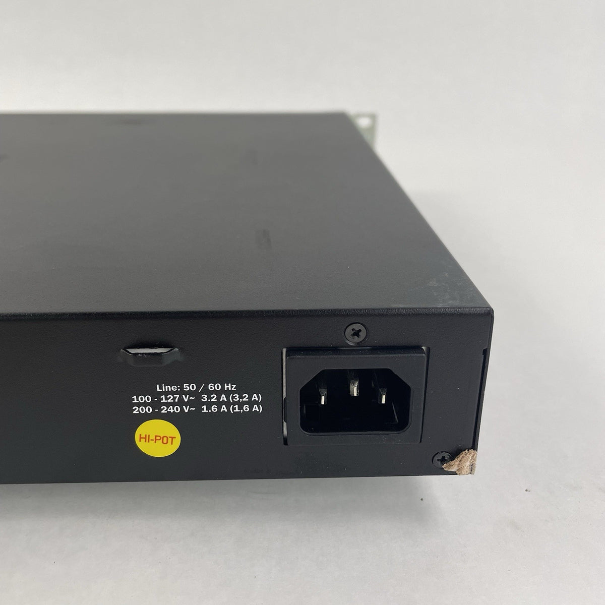 HP Aruba 2530-24G PoE+ J9773A 24-Port Gigabit Switch - Tested7