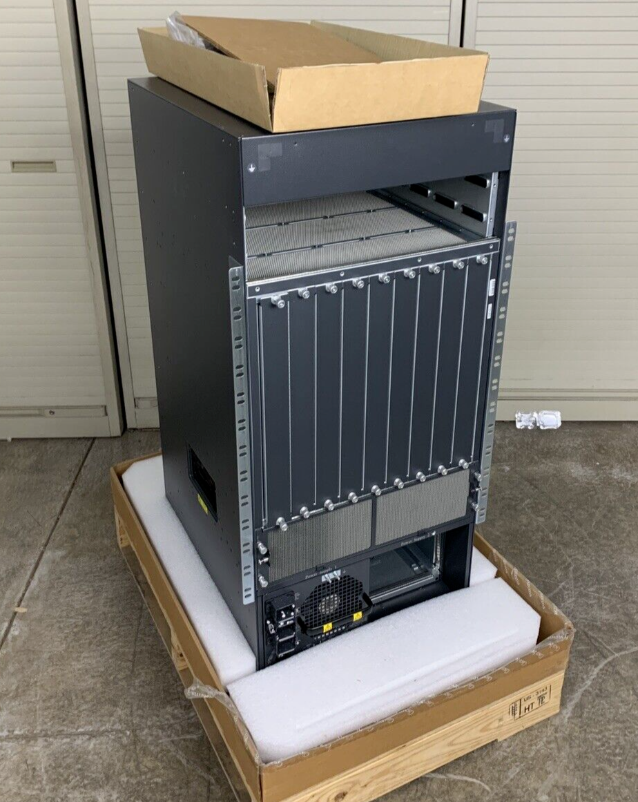 Cisco WS-C6509-V-E Genuine  Chassis W/ 1x Power Supply Box Opened No Faceplate