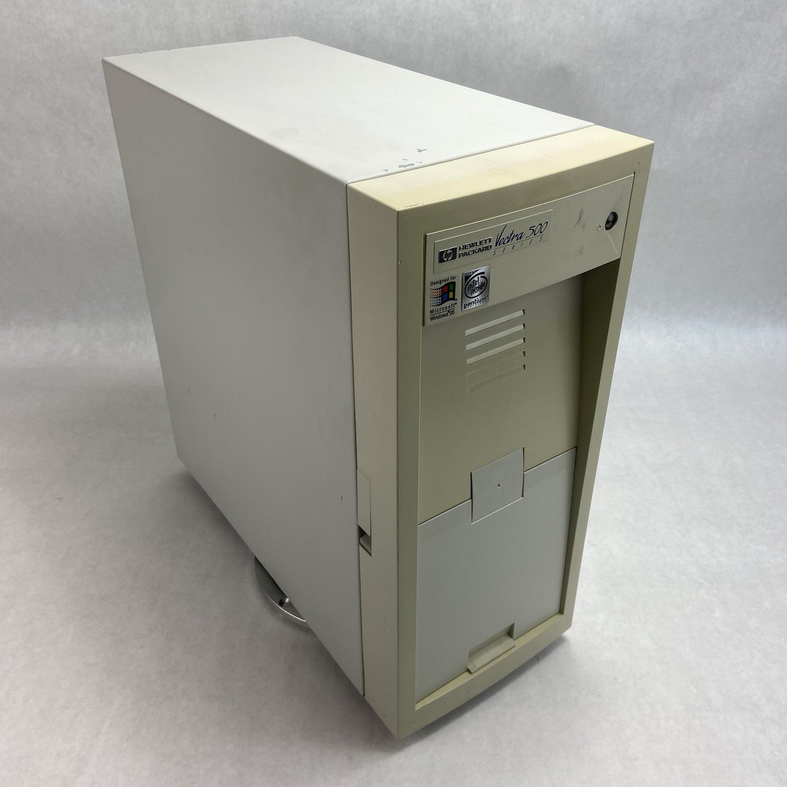 HP Vectra 525 MT Intel Pentium MMX 165MHz 16MB RAM No HDD No OS0