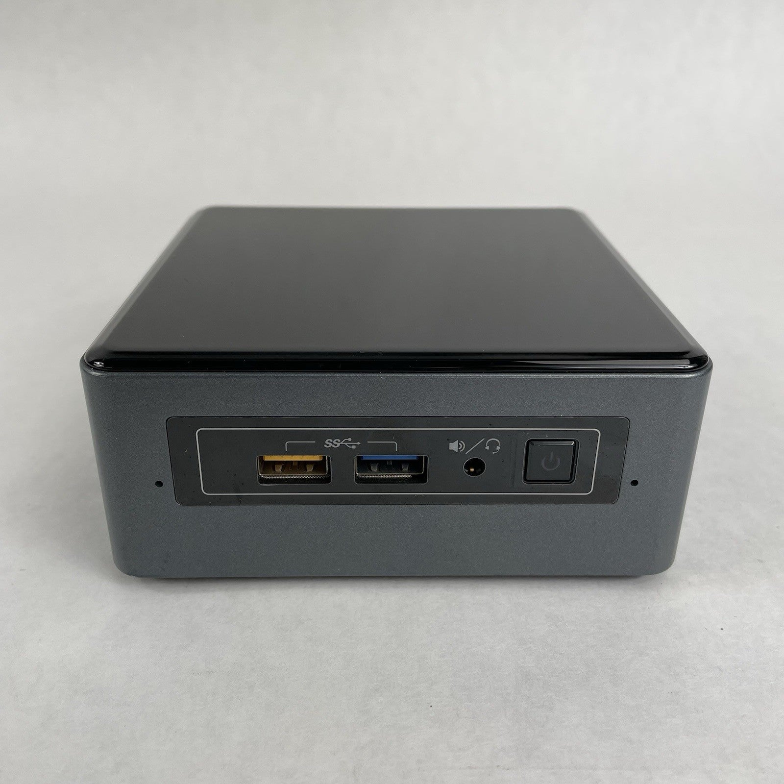 Intel NUC6CAY Micro Celeron J3455 1.50 GHz 8 GB RAM No SSD/OS/AC1