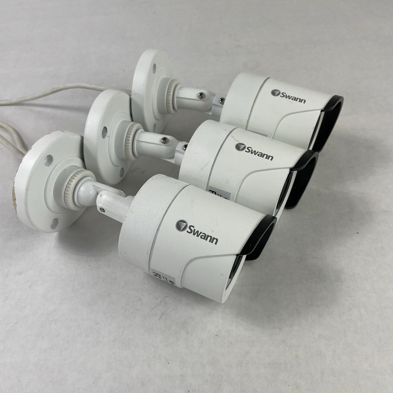 Swann Security Camera SWPRO-540CAM Lot of 3 Untested