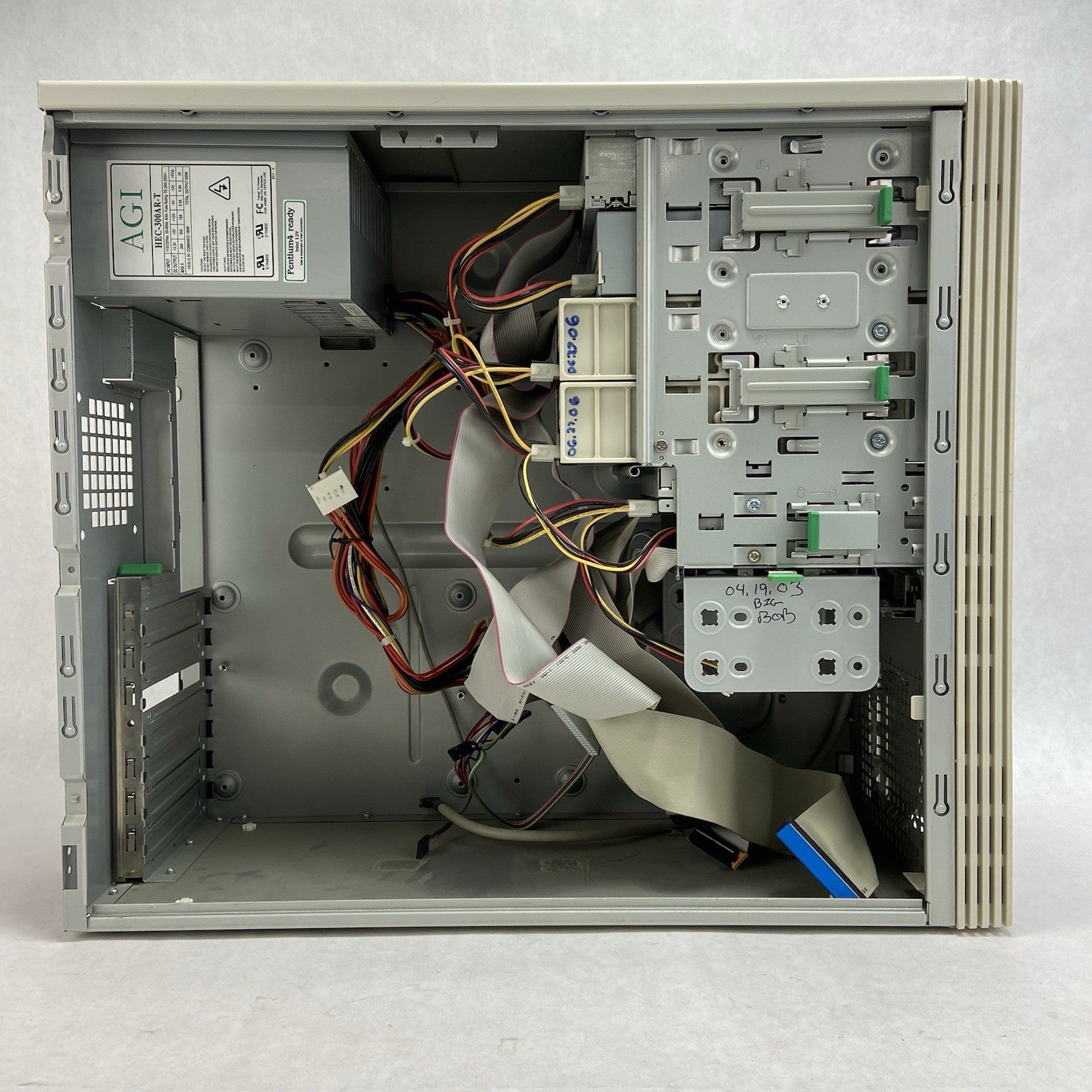 Unbranded Beige Mid Tower ATX Computer Case AGI HEC-300AR-T 300W PSU8