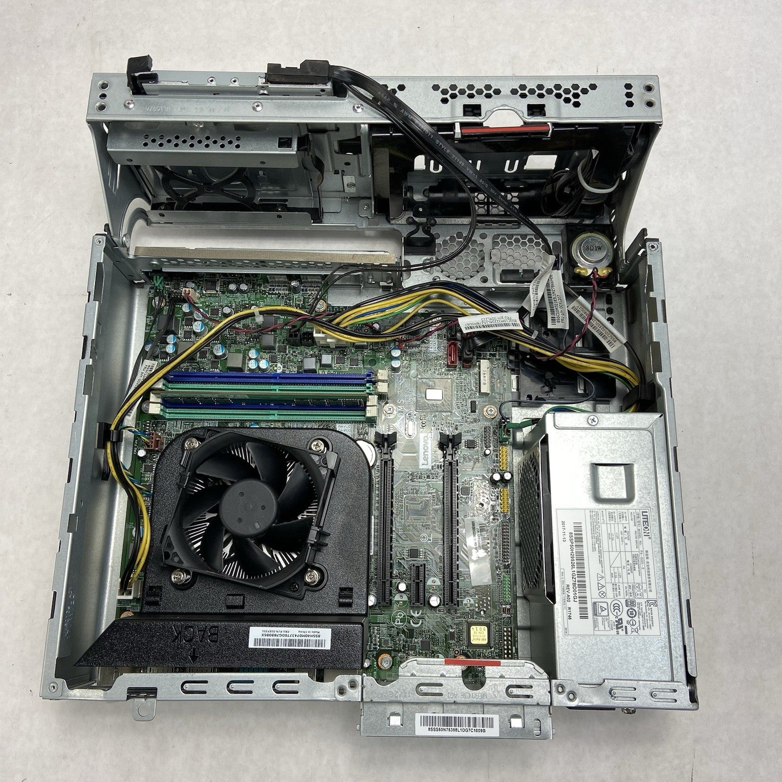 Lenovo ThinkCentre M910s SFF Intel Core i5-7500 3.4GHz 8GB RAM No HDD No OS9