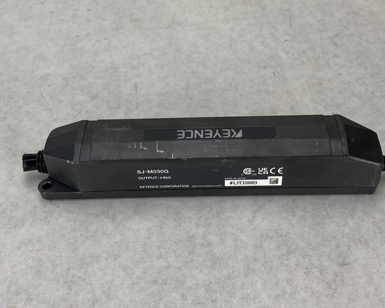 Keyence SJ-M030G High-Performance Micro Static Eliminator - Parts or Repair