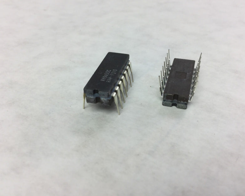 RM945DC Integrated Circuit Lot of 25