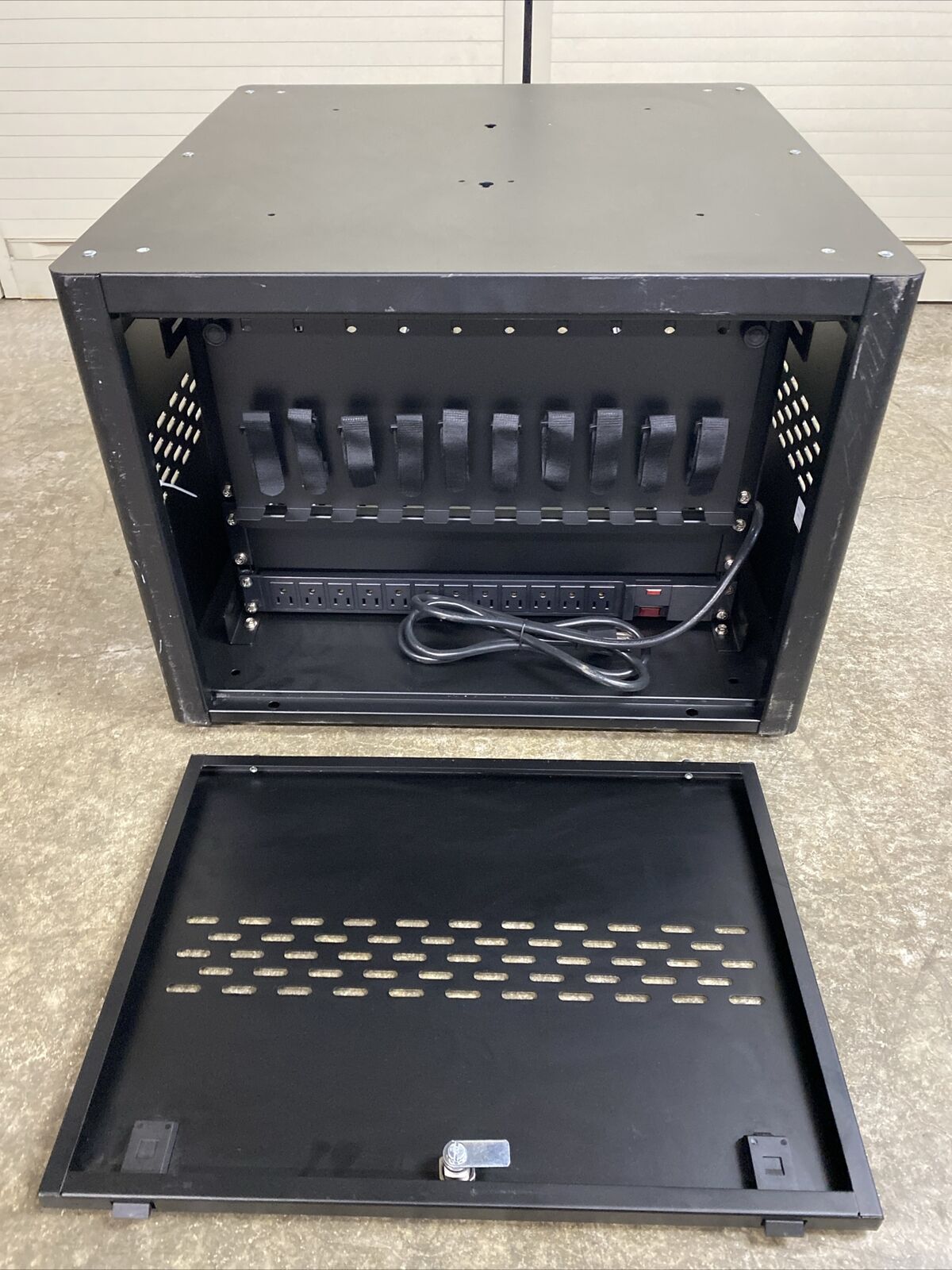 Black Box UD10KP Tablet Charging Cabinet 10 Slot Cubby Locker for Tablet Laptop