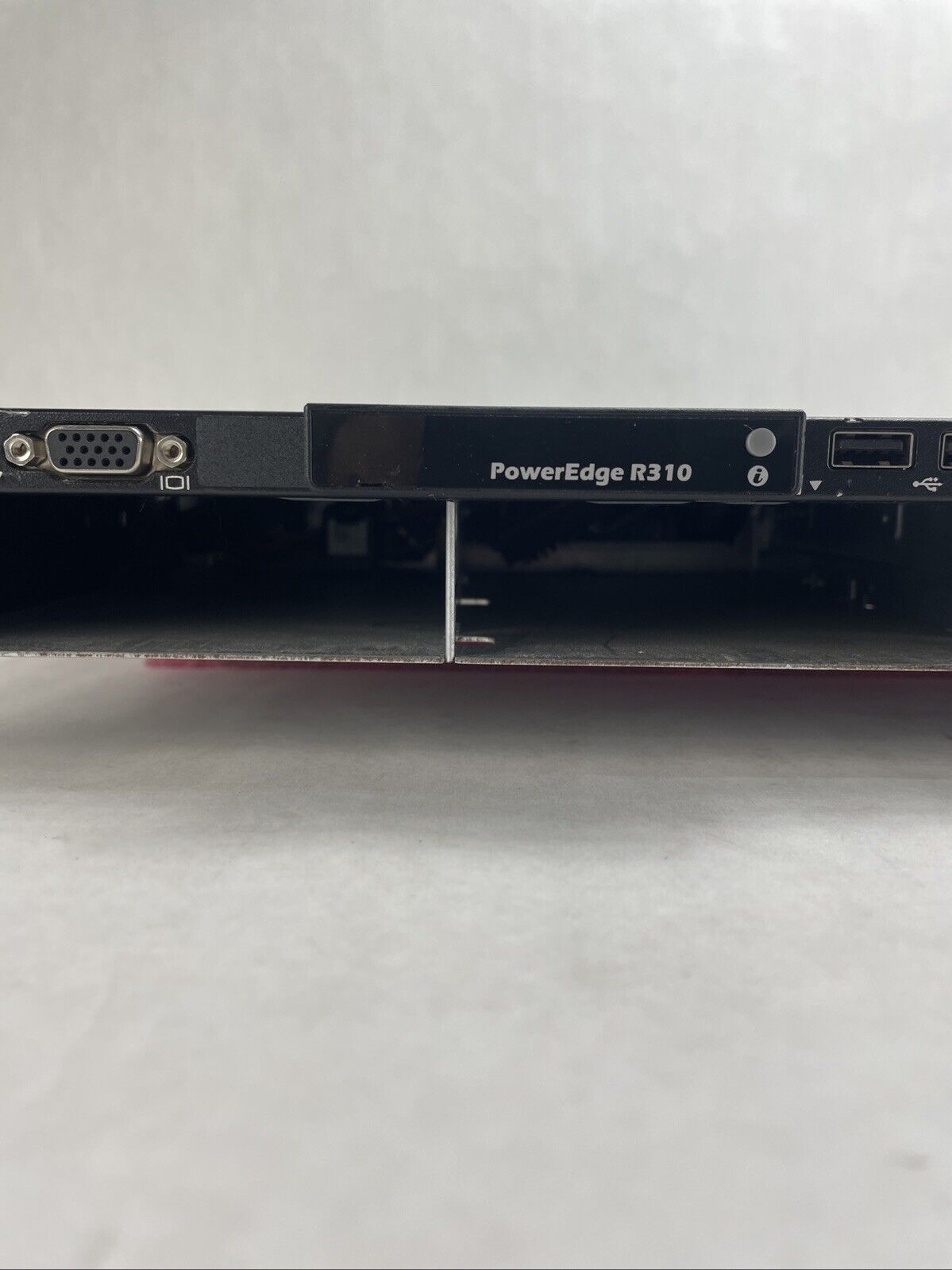 Dell PowerEdge R310 Server Intel Xeon X3450 2.67GHz 8GB RAM No HDD No OS