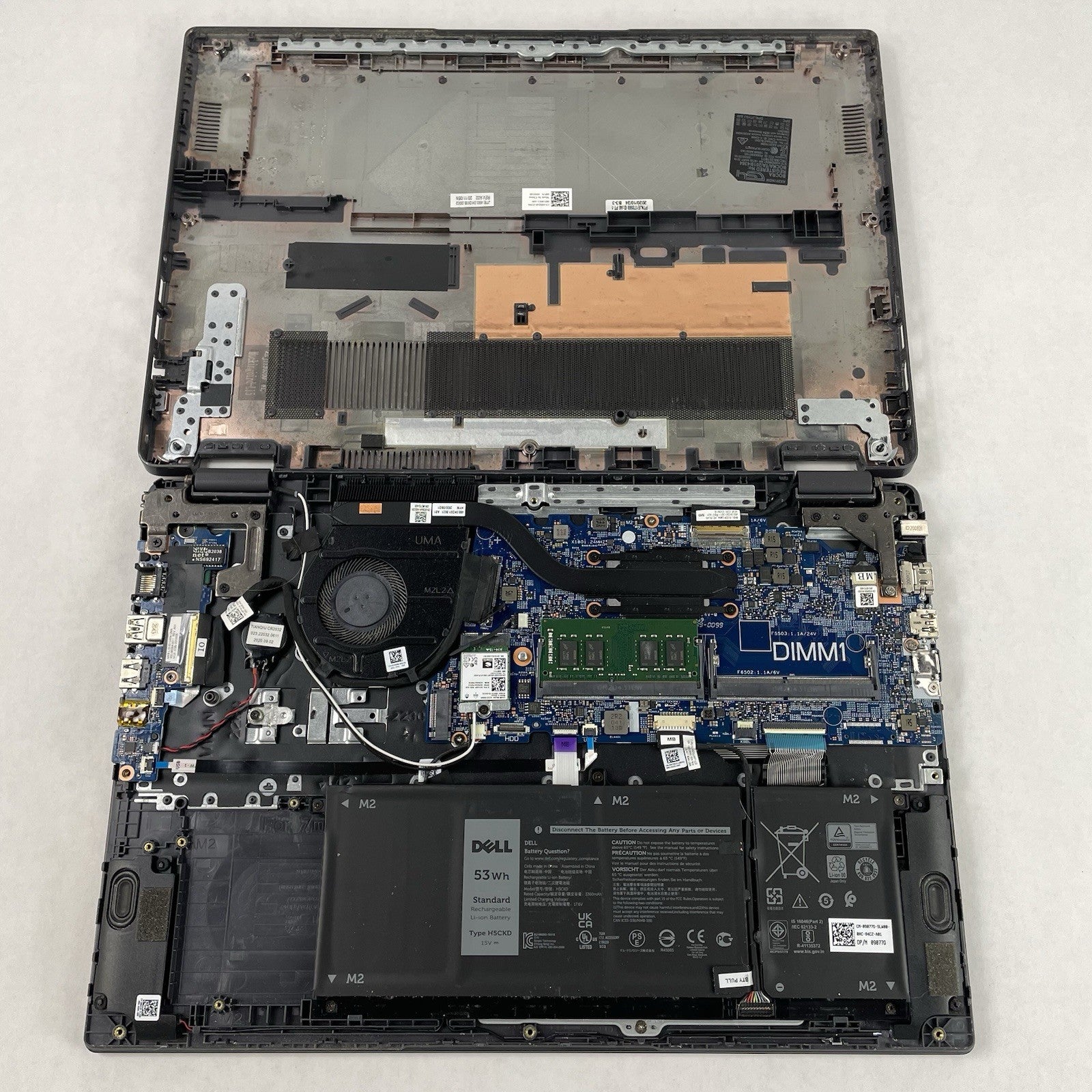 Dell Latitude 3510 15.6" i5-10210U 1.60 GHz 8 GB RAM No SSD/OS/AC - Scratched16