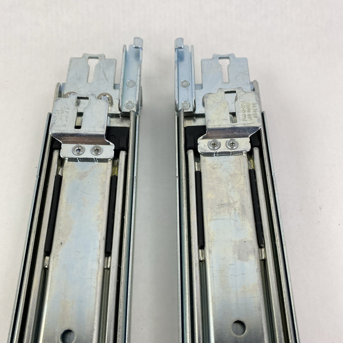Dell R137J N915J Right and Left Sliding Server Rails 14