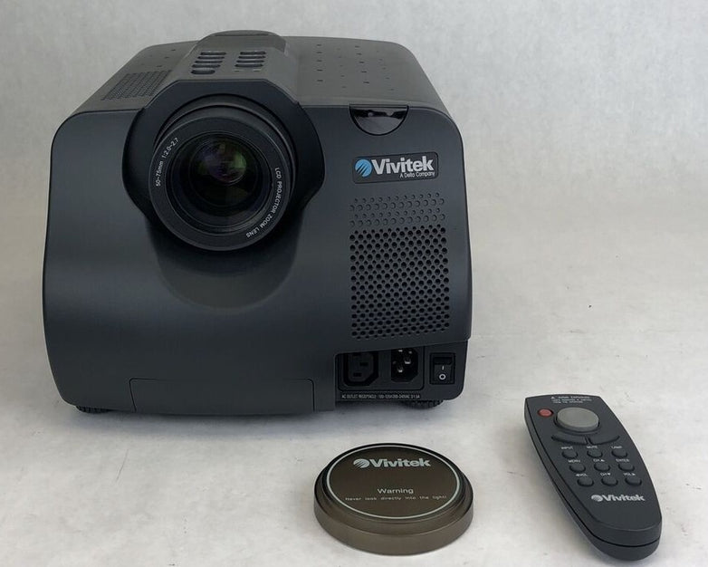 Vintage Vivitek Voyager A400 LCD Projector 407H:20 750 Lumens With Remote