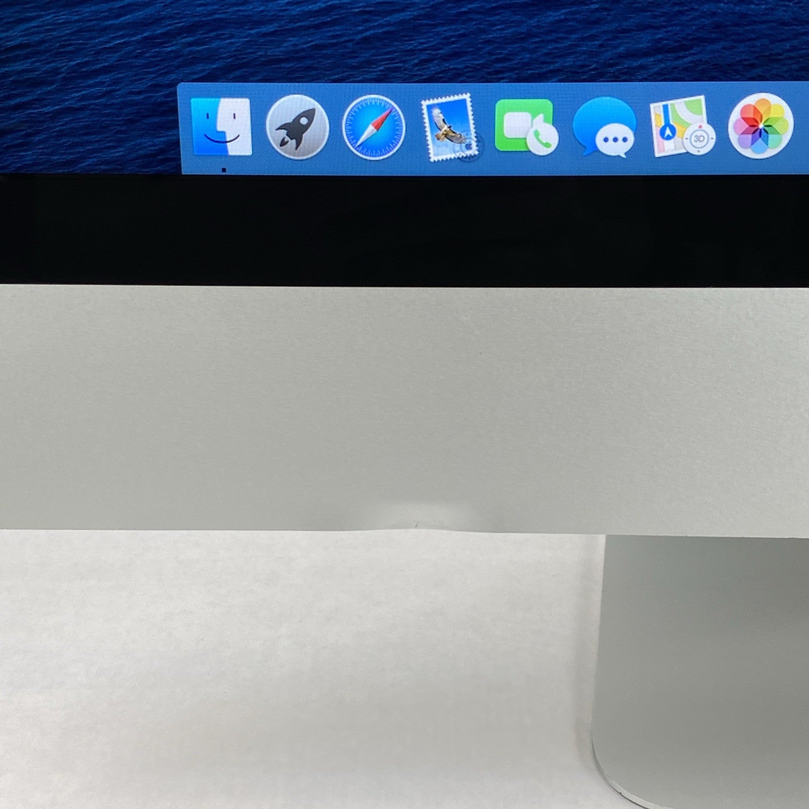 Apple A1418 iMac 21" 2013 3.3GHz Core i3 4GB RAM 500GB HDD macOS 10.15.7