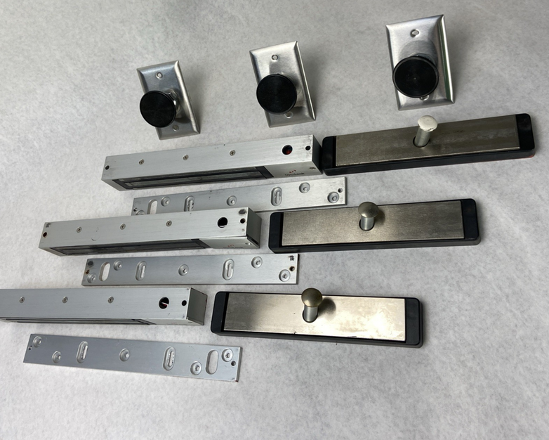 DynaLock 5N98 Electromagnetic Lock with 9001K91 Schneider - Lot of 3 For Repair