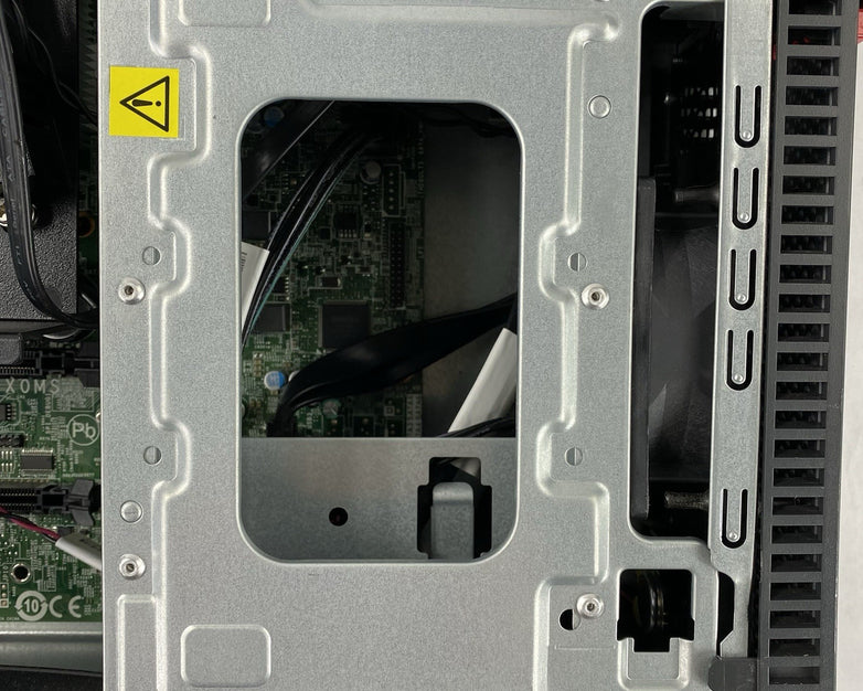 Lenovo ThinkCentre M900 SFF Intel Core i5-6500 3.2GHz 8GB RAM No HDD No OS