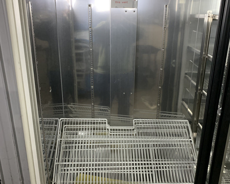 Sanyo MPR-1013r Medicool Pharmaceutical Refrigerator 1034L 115V Powers Cools