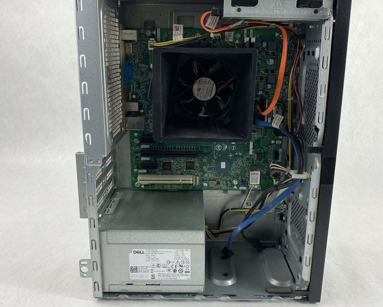 Dell Vostro 3671 MT Intel Core i7-9700 3GHz 1x8GB RAM No HDD No OS