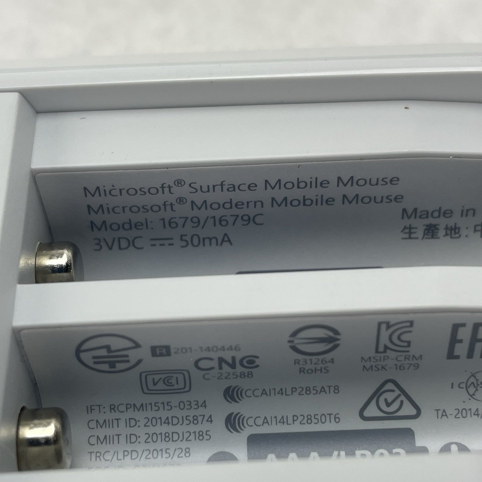 Microsoft 1679 Surface Modern Mobile Mouse Tested White6