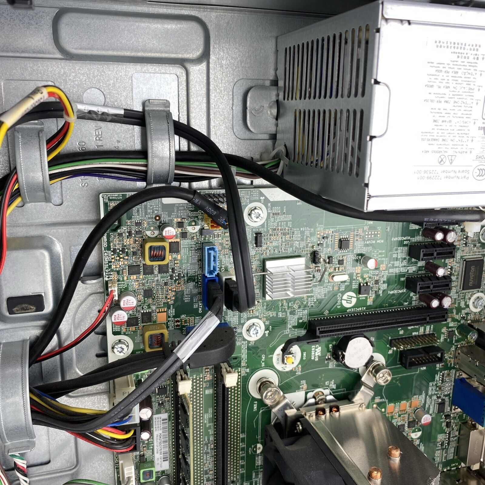 HP Prodesk 400 G1 SFF Intel Quad Core i5-4590 3.30GHz 1x8GB RAM No HDD No OS