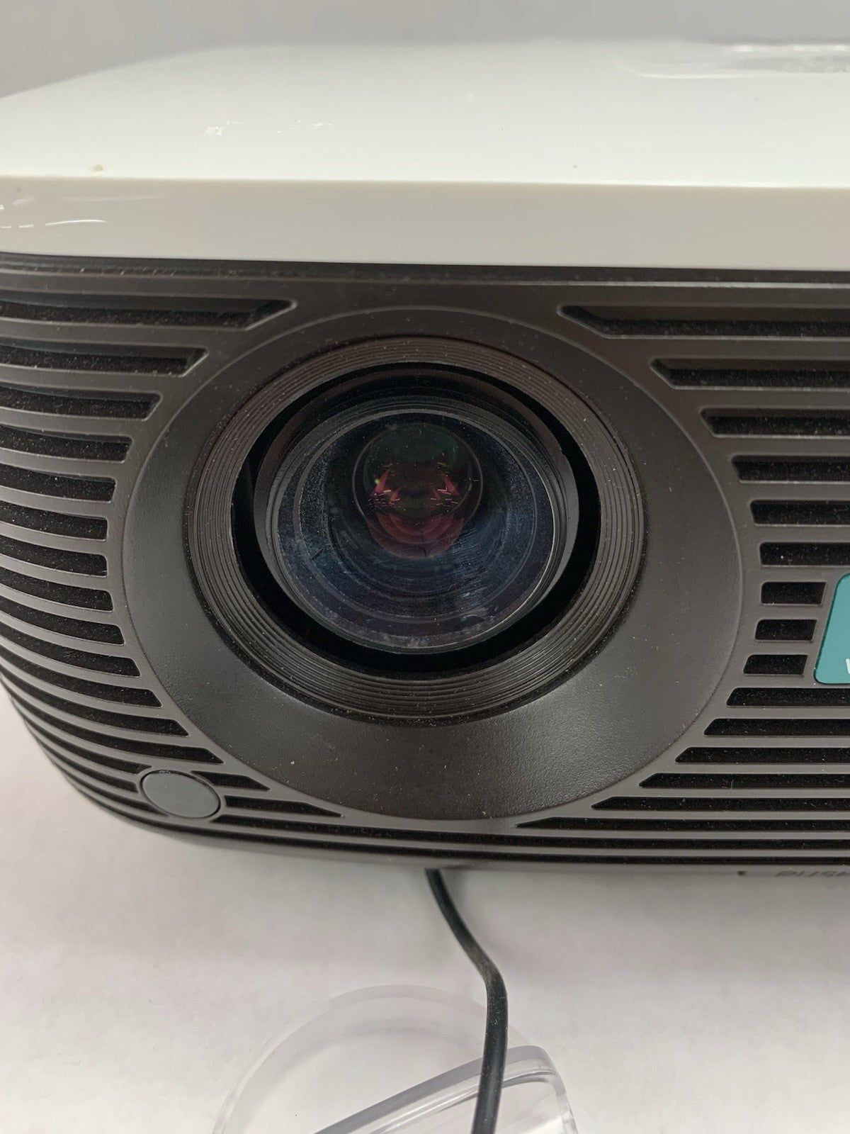 Sony VPL-ES3 LCD Lamp Projector 567 Lamp Hours - No Remote2
