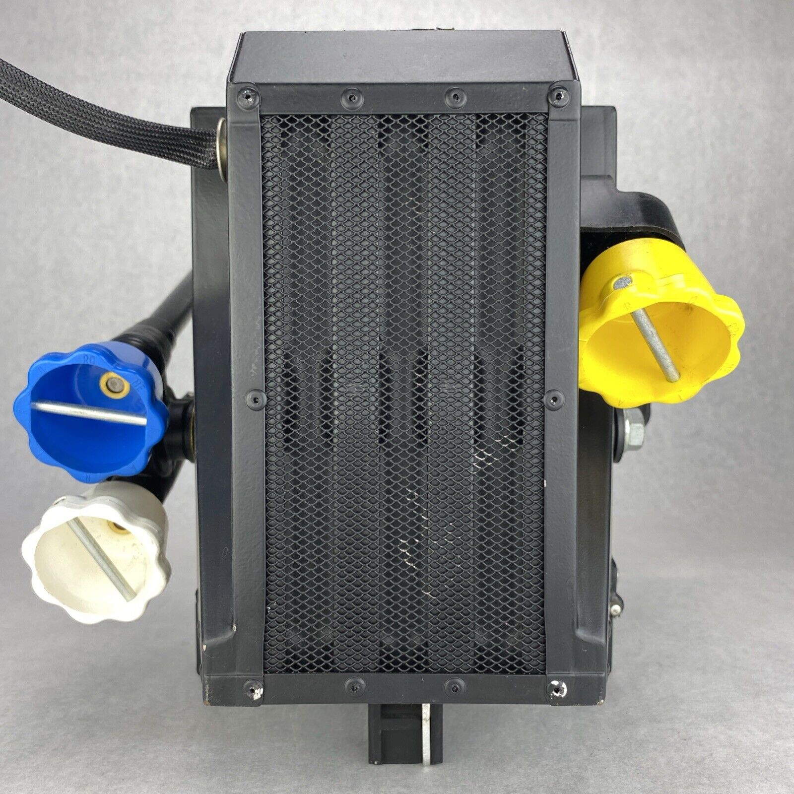 Strand QuartzColor Polaris Mod 261 Studio 1KW Fresnel Spotlight - READ