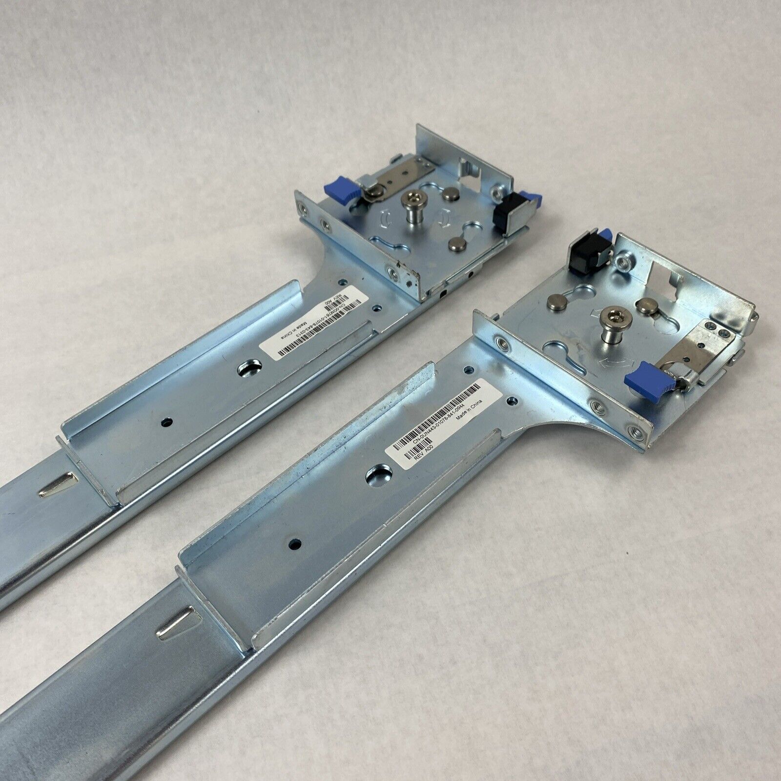 Dell UN443 GM761 WC369 RP267 Left and Right 2U PowerEdge Server Rapid Rail Set