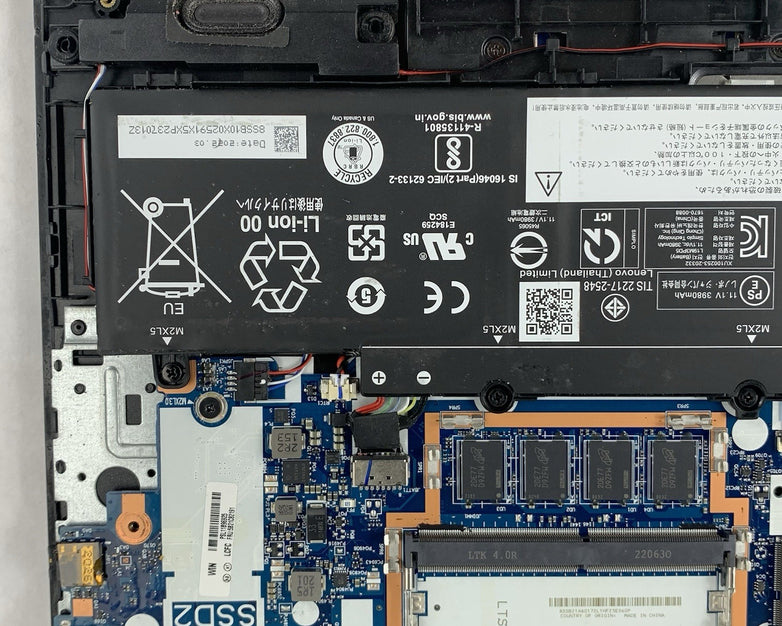 Lenovo ThinkPad E15 Gen 3 15.6" Ryzen 5 5500U 2.1 GHz 8 GB RAM No OS/HDD/AC Dent