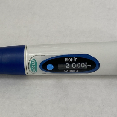 Biohit m5000 500-5000 µL Single Channel Handheld Manual Pipette