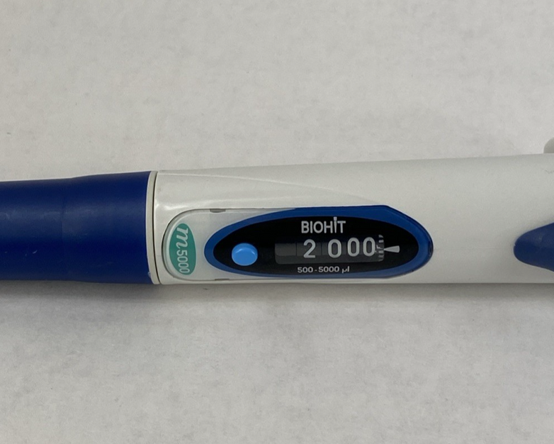 Biohit m5000 500-5000 µL Single Channel Handheld Manual Pipette