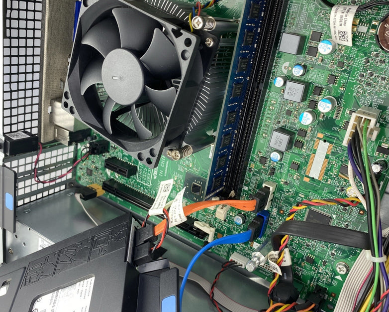 Dell OptiPlex 3020 SFF Intel Quad Core i5-4590 3.30GHz 4GB RAM DVDRW No HDD OS