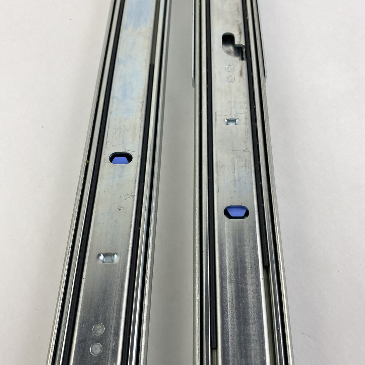 Dell N921J 31.5" Sliding Server Rails for 42U Server Rack12