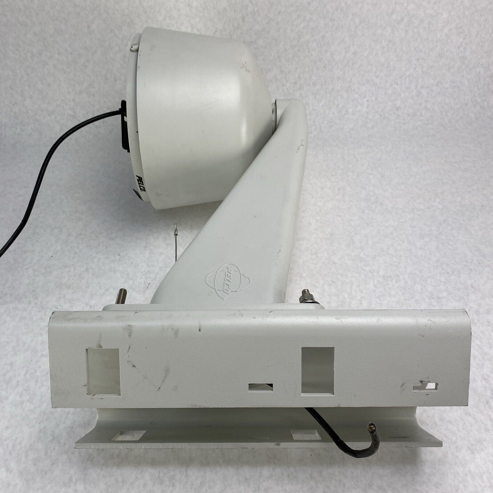 Pelco BB4-PG-E Outdoor Pendant Fixed Mount No Dome w/ PA402 Mount & Components