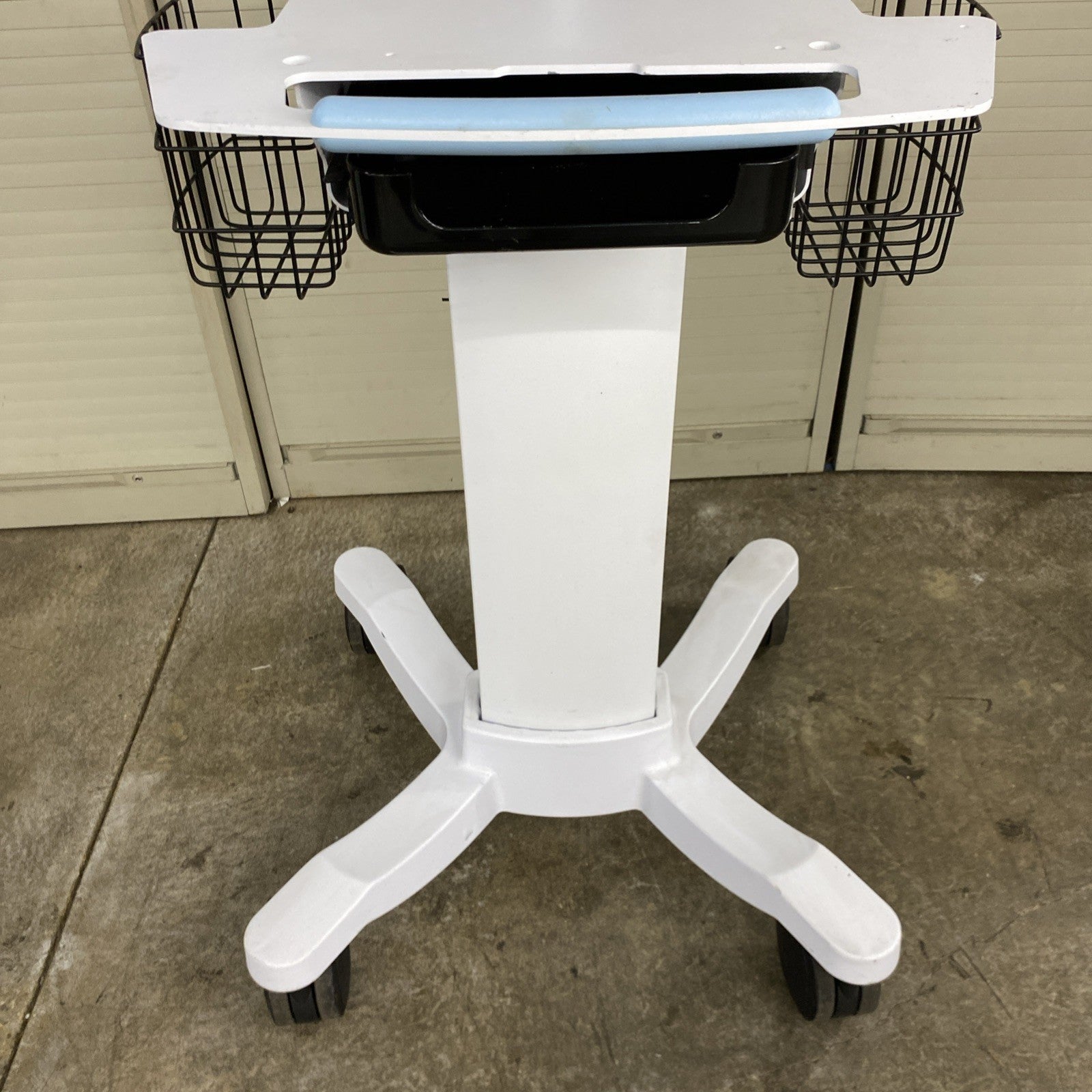 Welch Allyn 105341 Mobile Medical LPC Office Cart3