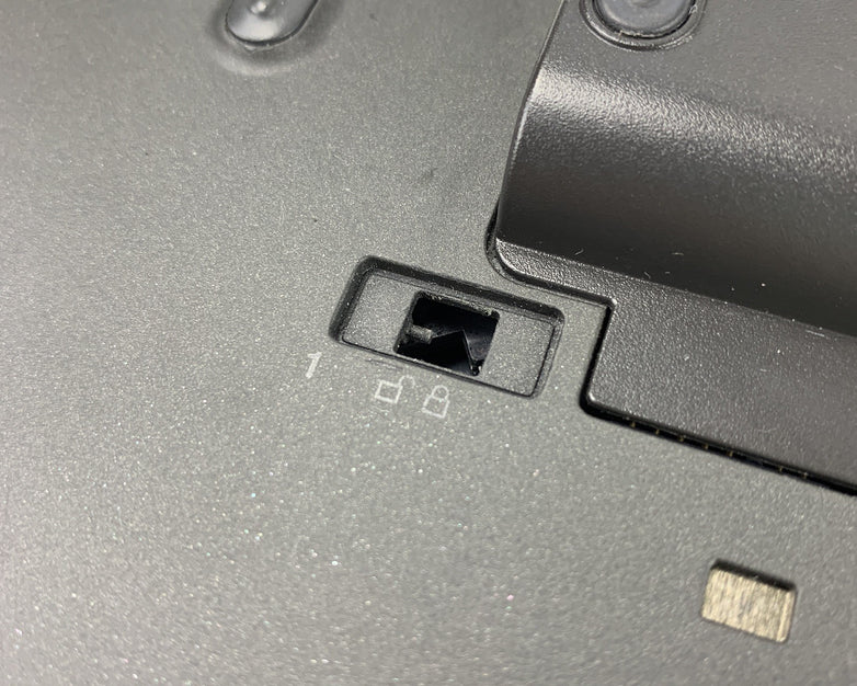 Lenovo T450 14" Laptop i5-5300u 2.3 GHz 8 GB Ram No OS No HDD No AC