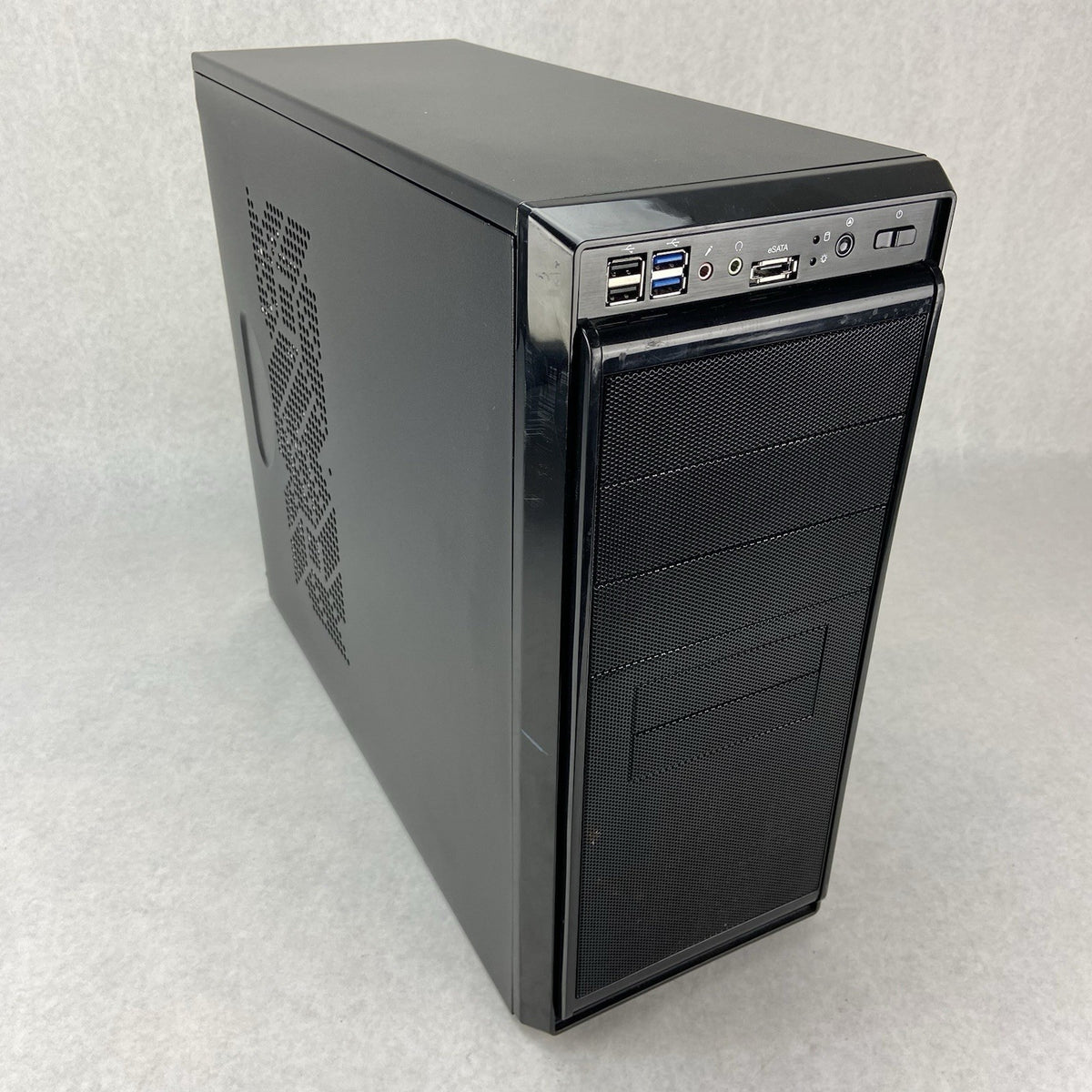Rosewill Blackbone Mid Tower Computer Case Bare Bones No PSU0