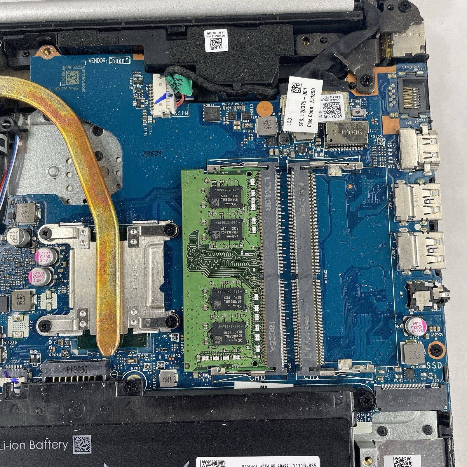 HP 15 da0032wm 15.6" i3-8130U 2.20 GHz 8 GB RAM No SSD/OS/AC17