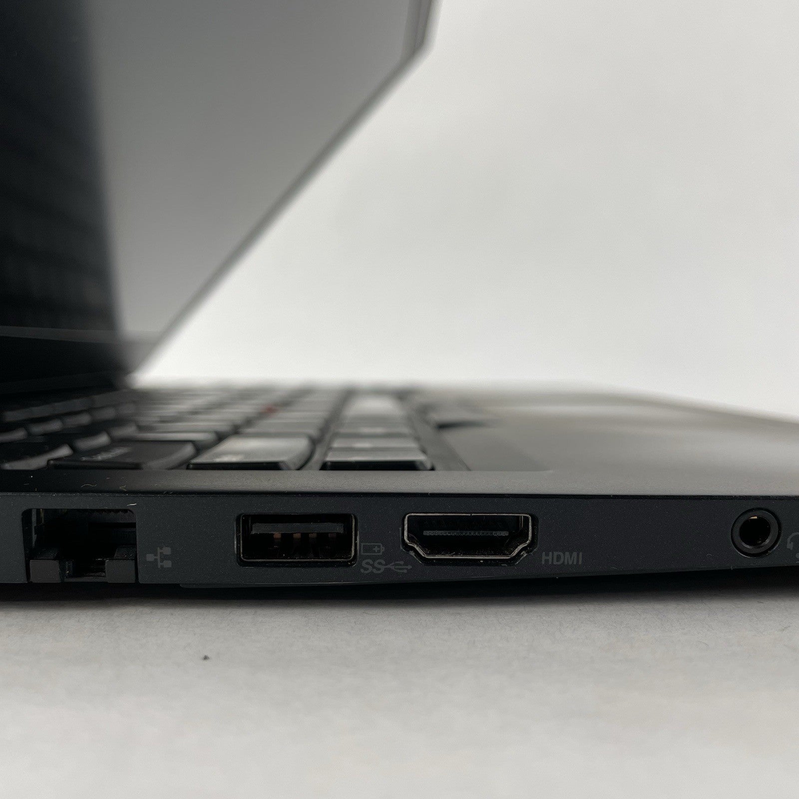 Lenovo ThinkPad T480s 14" i7-8650U 1.90 GHz 8 GB RAM No SSD/OS/AC5