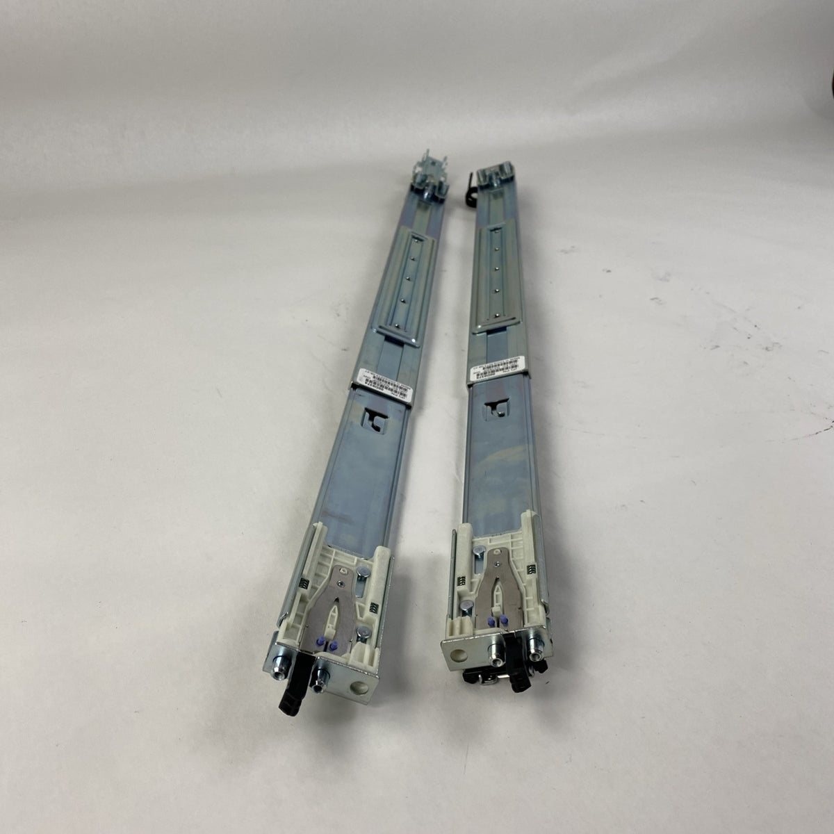 Dell 00D9374 1U Left and Right Sliding Server Rail1