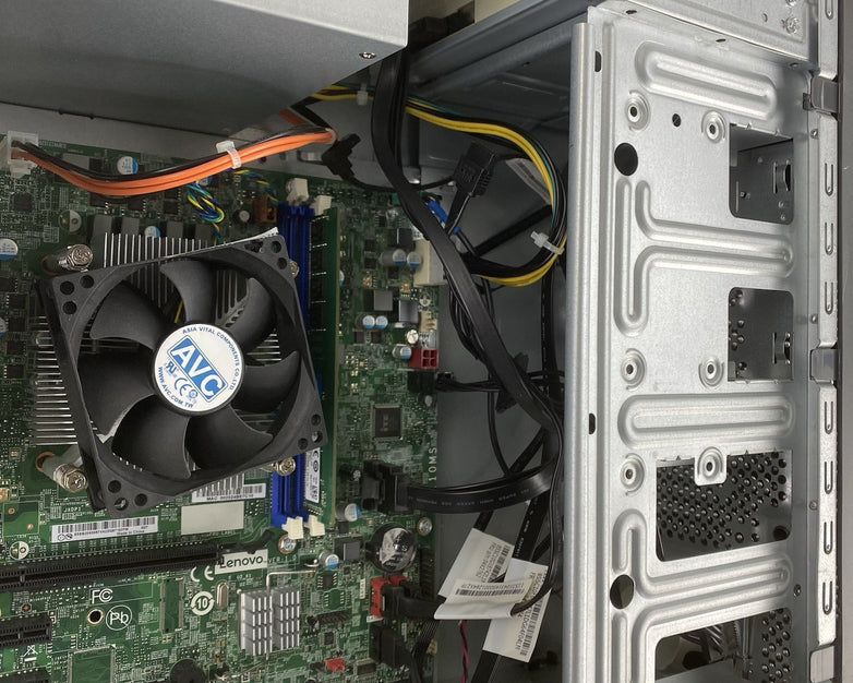 Lenovo ThinkCentre M700 MT Intel Core i7-6700 3.4GHz 1x8GB RAM No HDD No OS