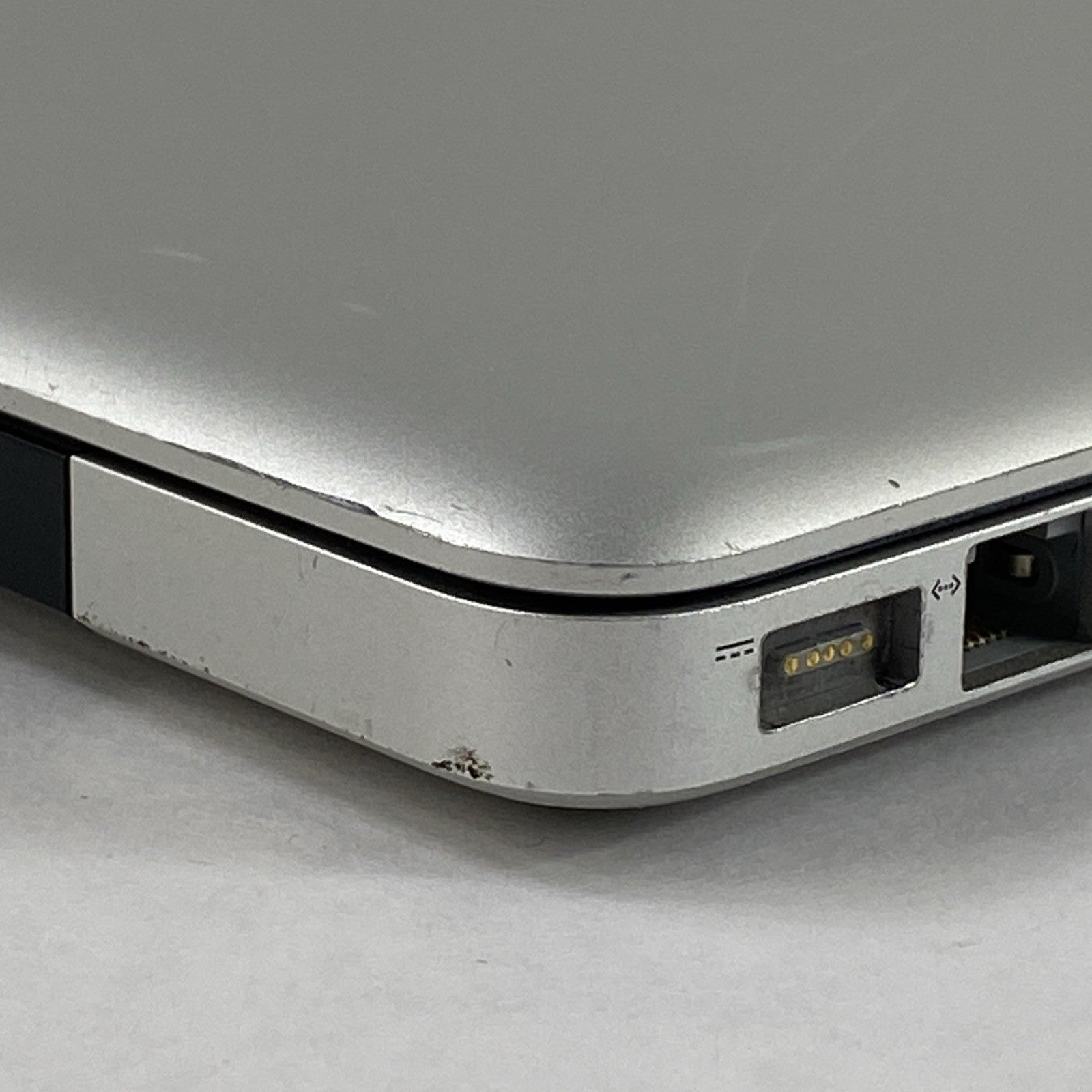 Apple MacBook Pro A1278 2012 13" 2.5GHz i5 4GB RAM 120GB SSD os10.15.814