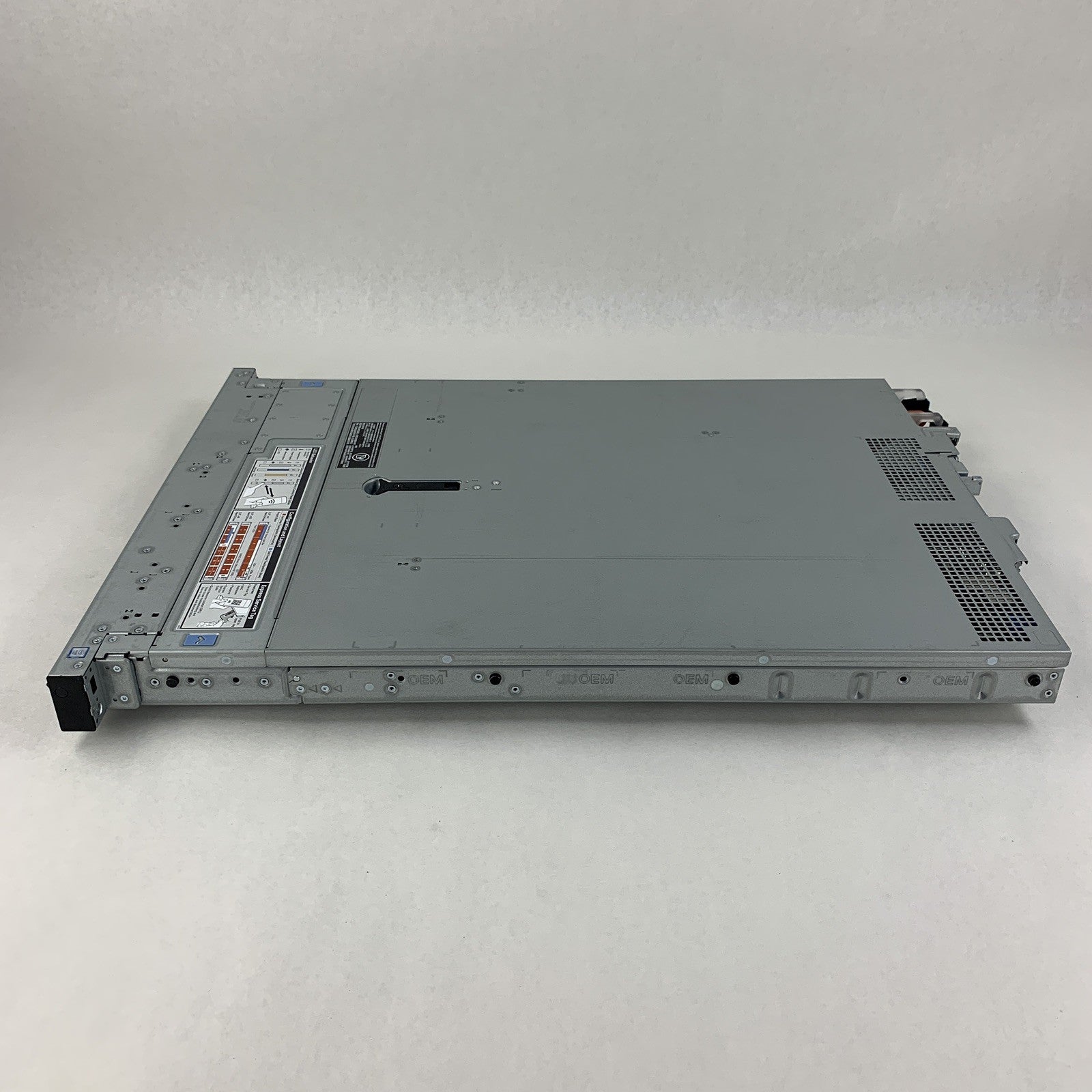 Dell PowerEdge R440 2x Xeon Silver 4110 2.1 GHz 128 GB RAM No HDD NO OS
