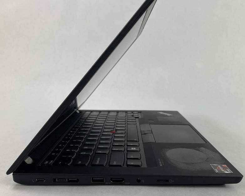 Lenovo ThinkPad T14 Gen 2a 14" Ryzen7 Pro 5850U 1.90 GHz 16 GB RAM No SSD/OS/AC