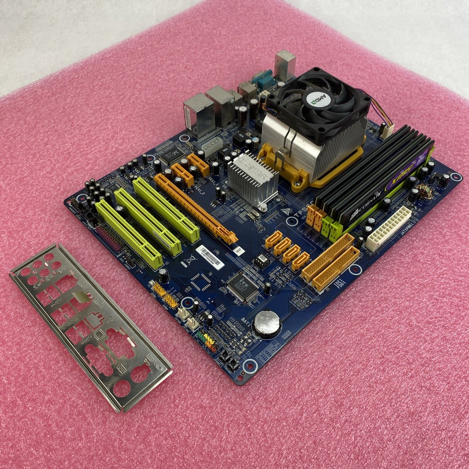Biostar TF560 A2+ Motherboard AMD Athlon 64 x2 2.21GHz 4GB RAM w/ Shield