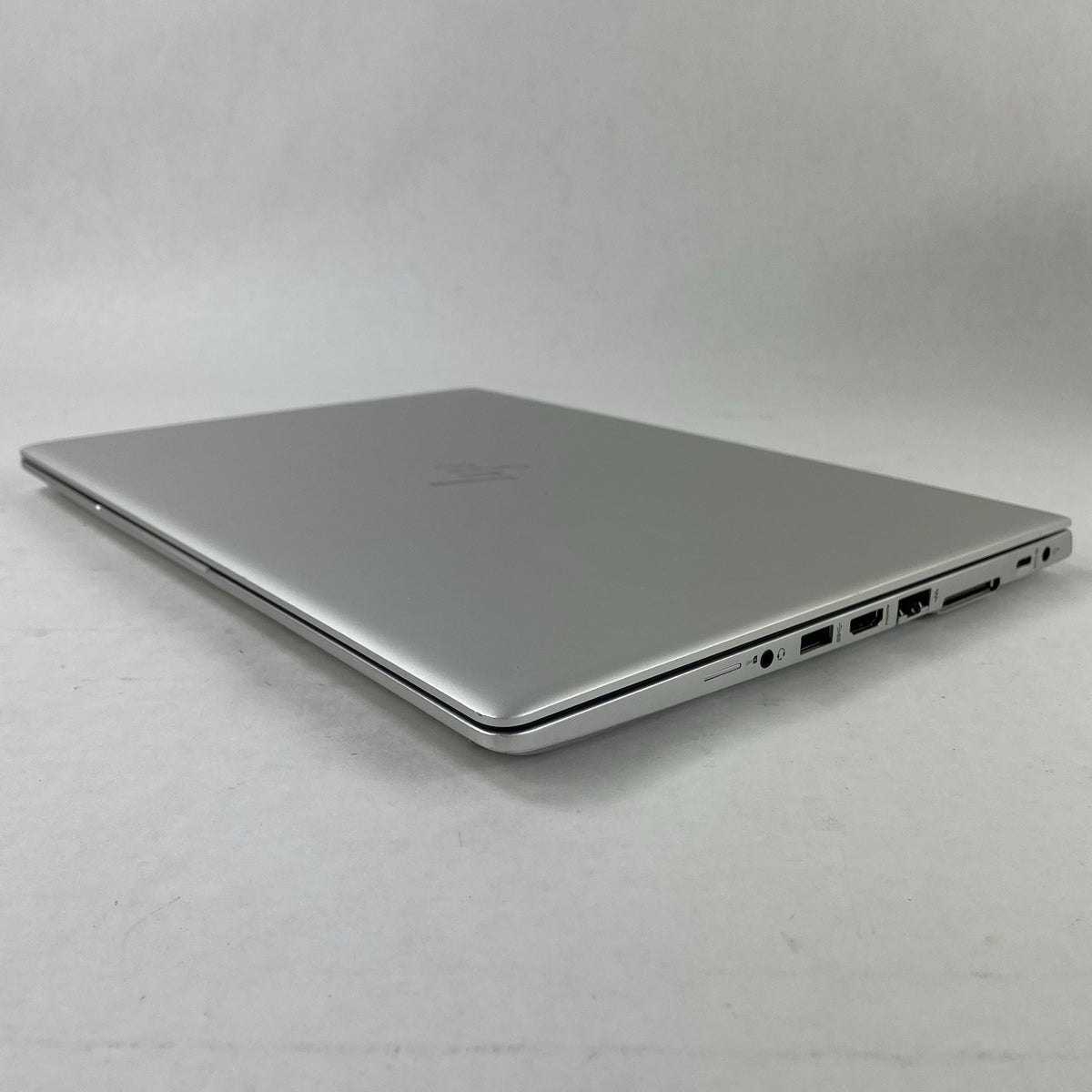 HP mt45 14" AMD Ryzen 3 Pro 3300U 2.10 GHz 4 GB RAM No SSD/OS/AC10