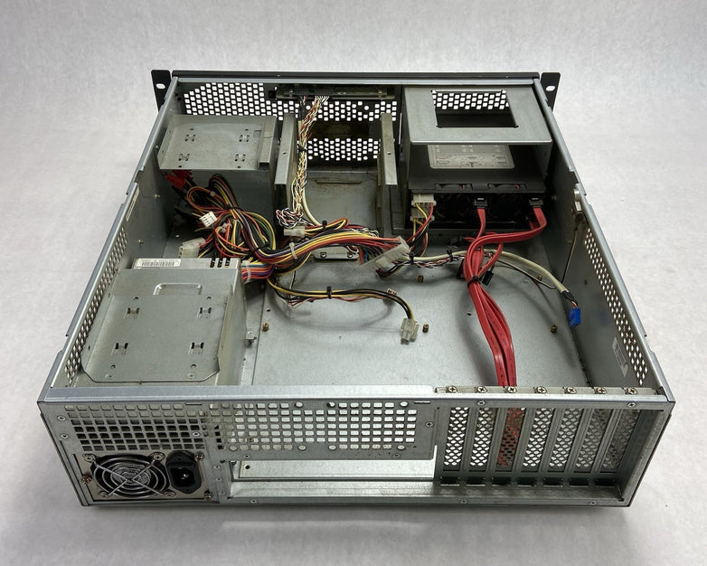 InWin R-Series IW R-300 3U RackMount Server Chassis EMACS P2H-5500V 500W PSU