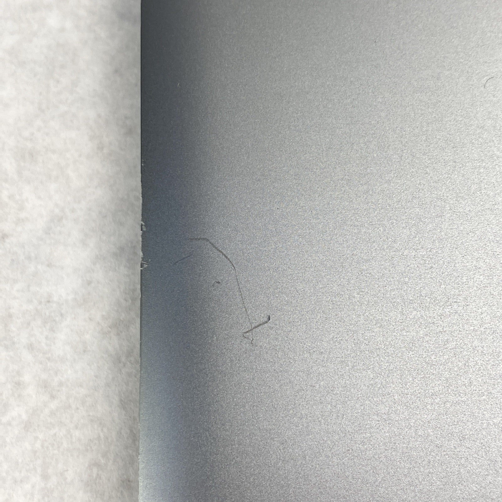 Dell Precision 7750 17.3" Core i7-10850H 2.30 GHz 32GB RAM RTX 4000 No SSD No OS