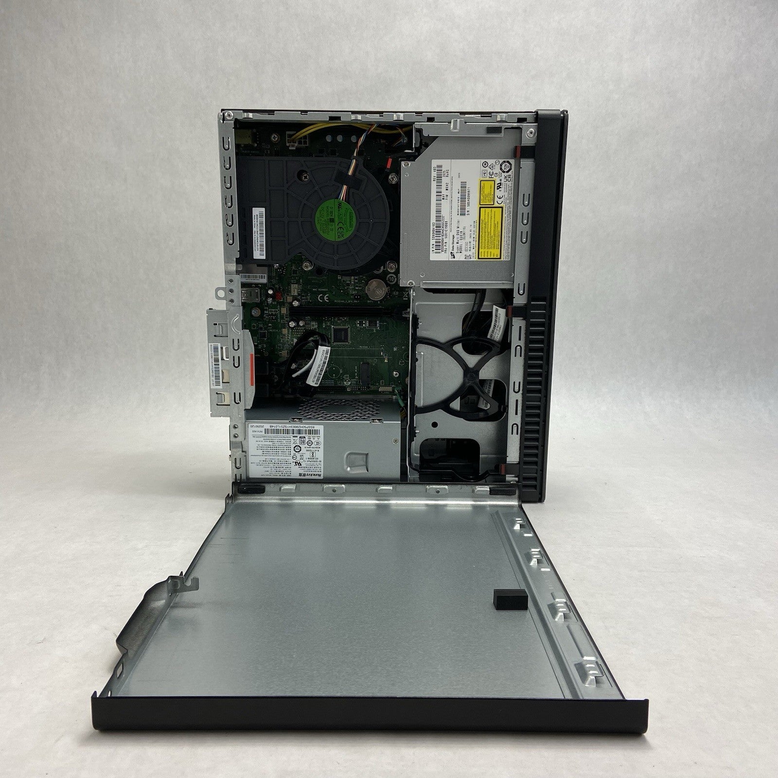 Lenovo ThinkCentre M70s Gen 3 SFF Intel Core i5-12500 3GHz 8GB RAM No HDD No OS7
