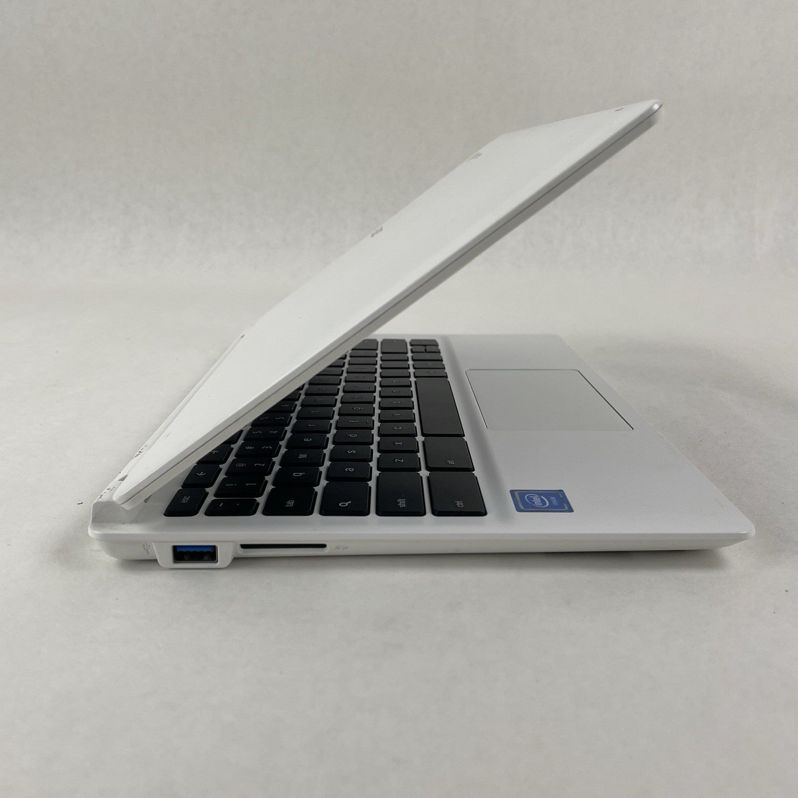 Acer CBS-111 11.6" Celeron N2840 2.16 GHz 2 GB RAM 16 GB HDD No AC5