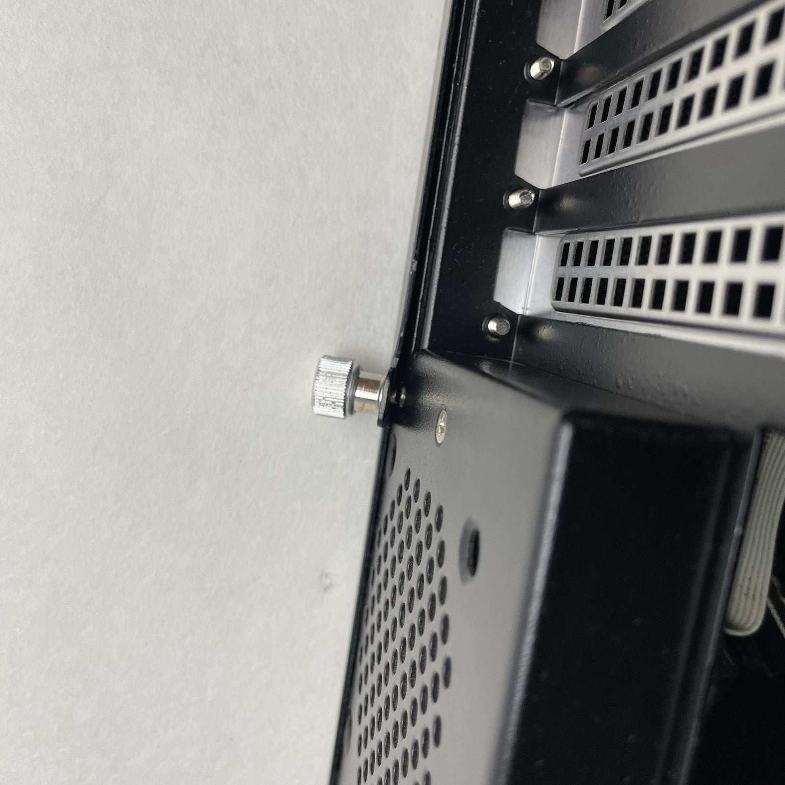 Advantech HPC-7320MB-00XE 3U Rackmount Server Chassis Barebones - Worn22