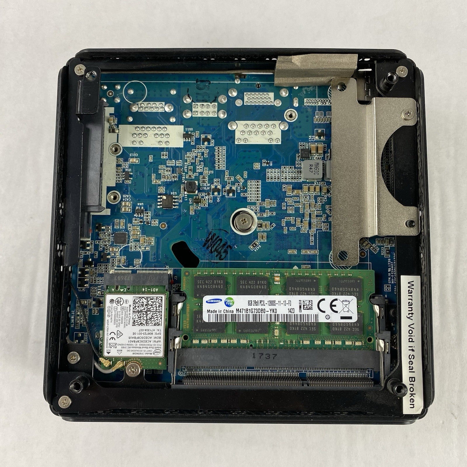 Zotac ZBox-C1327NANO Micro Intel Celeron N3450 1.1 GHz 8 GB RAM No HDD/OS/AC10