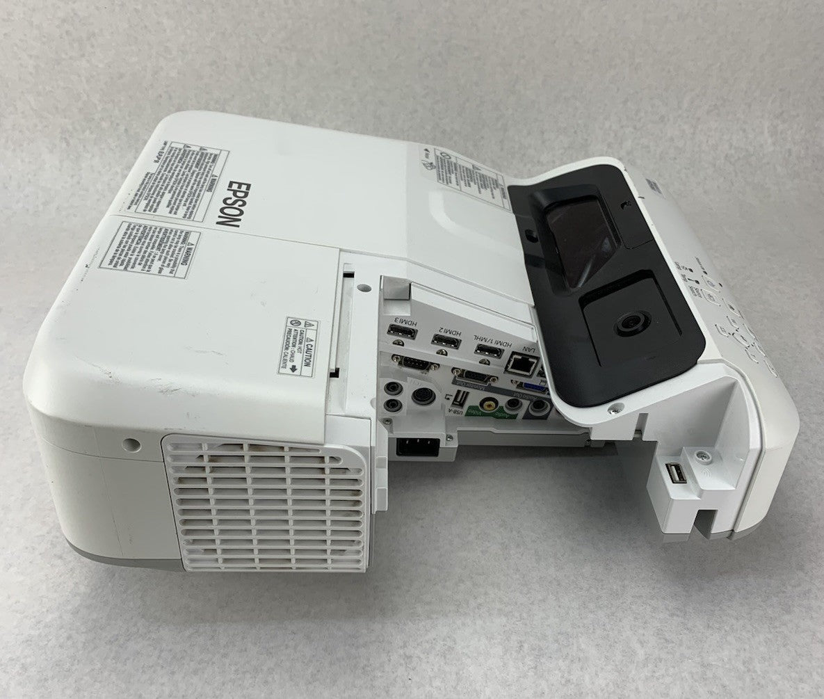 Epson PowerLite 695Wi H740A LCD Lamp Projector 2423 Lamp Hours - No Remote2