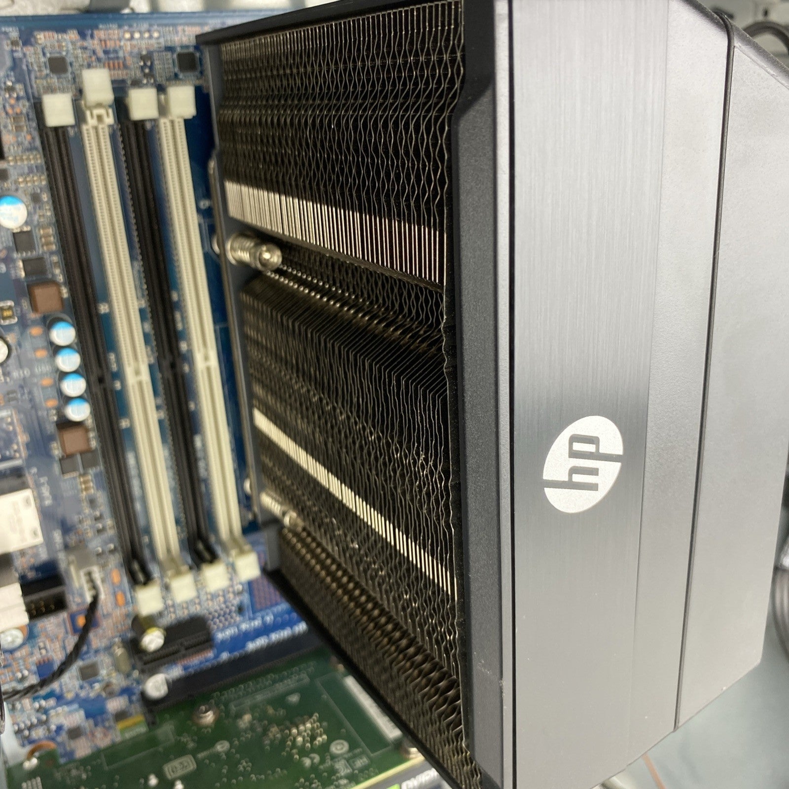 HP Z440 Workstation Xeon E5-1620v4 3.50GHz 16GB RAM NVIDIA NVS 315 No HDD No OS